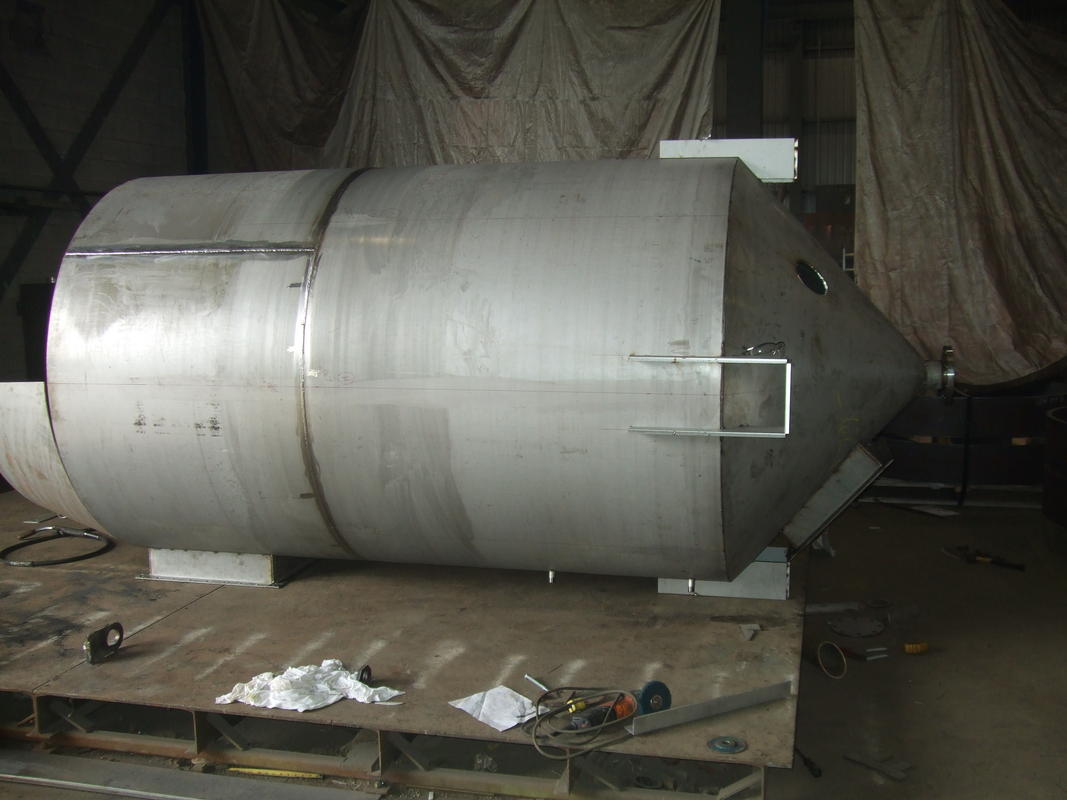 Stainless steel tanks